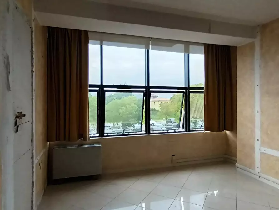 Immagine 1 di Castello in vendita  a Conegliano