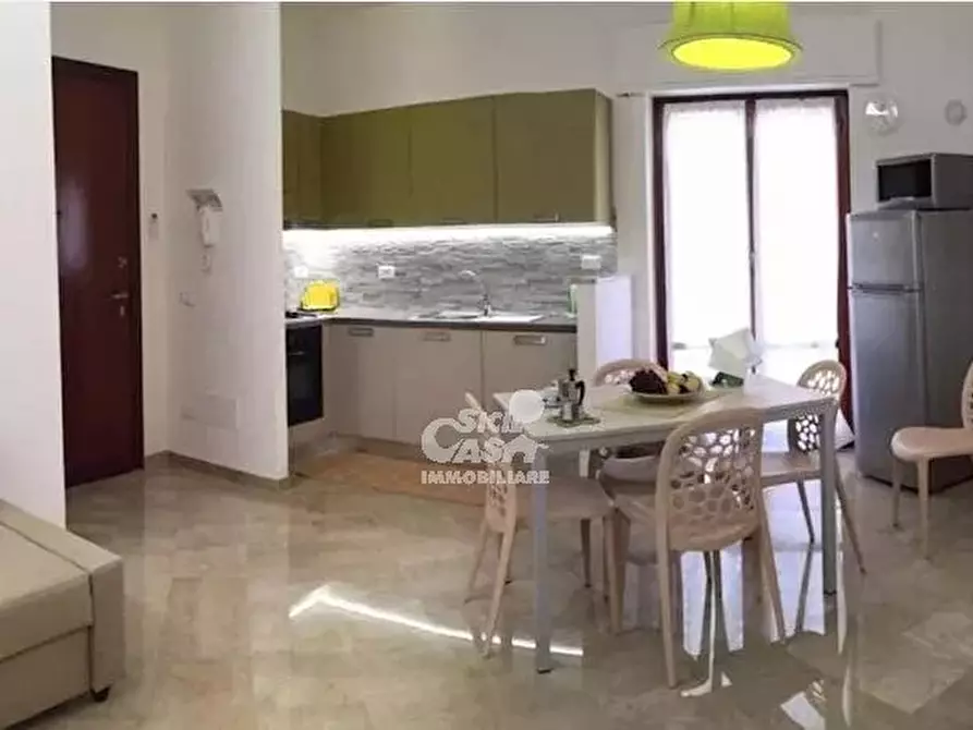 Immagine 14 di Casa trifamiliare in affitto  a Marsala