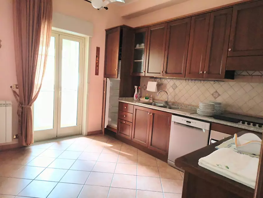 Immagine 11 di Casa trifamiliare in vendita  in Via San Nicolò a Messina