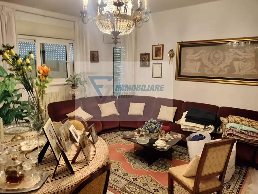 Immagine 5 di Casa trifamiliare in affitto  in Via Gregorio Asbesta a Siracusa