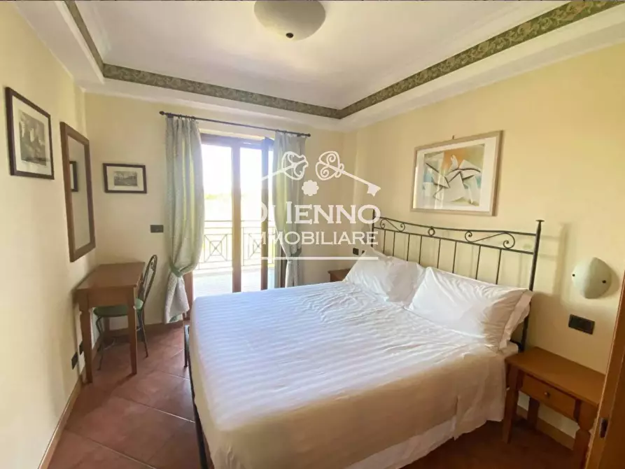 Immagine 5 di Casa trifamiliare in vendita  in Via di Marco Simone, 80 a Guidonia Montecelio