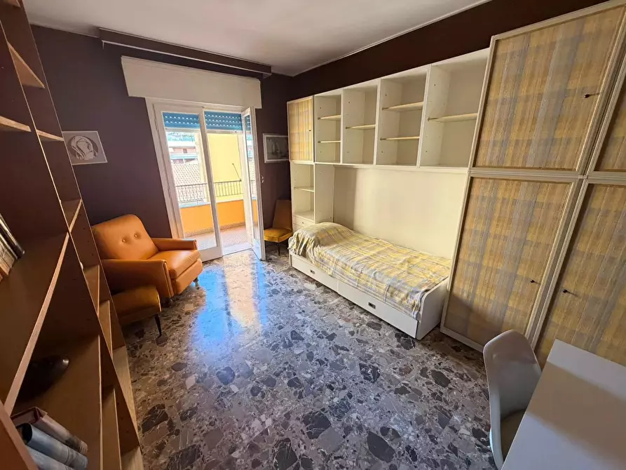 Immagine 3 di Casa trifamiliare in affitto  in Via Ruffini, 11 a Ventimiglia
