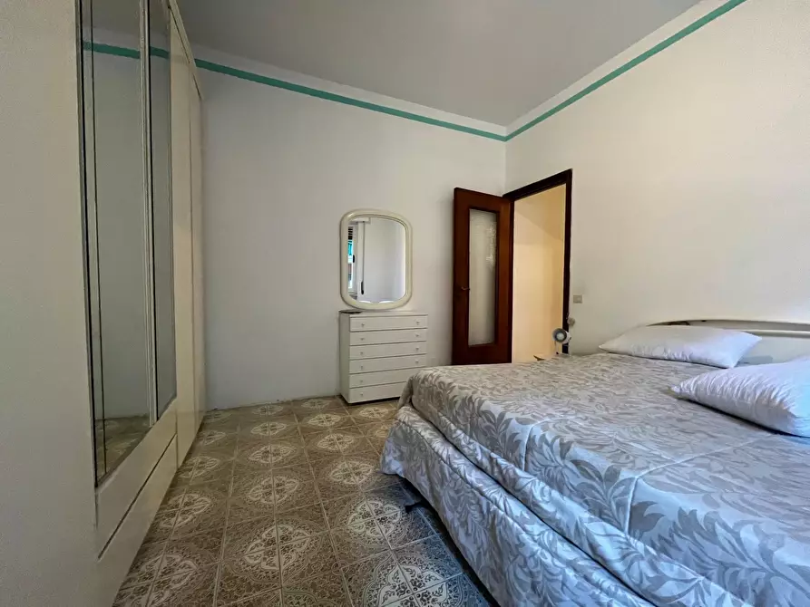 Immagine 3 di Casa trifamiliare in vendita  in Piazza Cavour a Chiavari