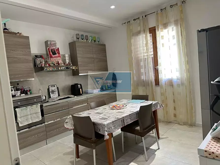 Immagine 7 di Casa trifamiliare in vendita  a Buccheri