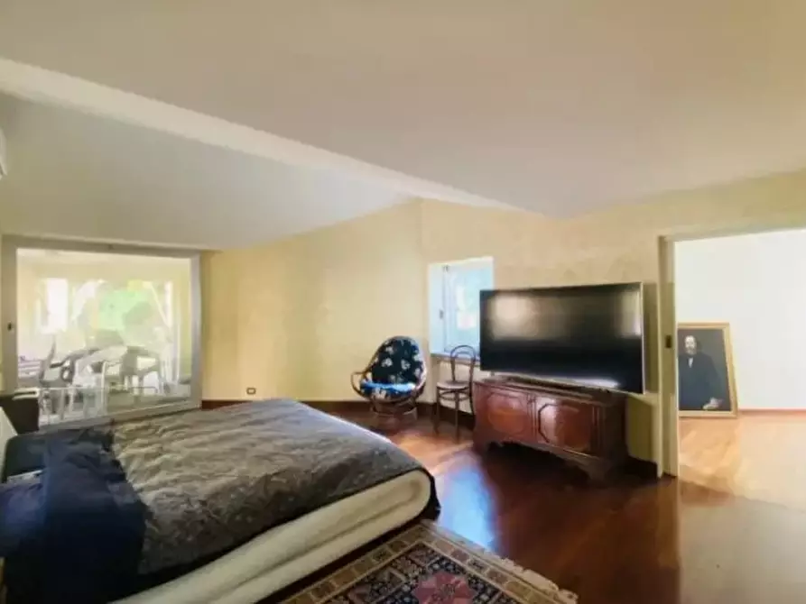 Immagine 6 di Casa trifamiliare in affitto  a Roma