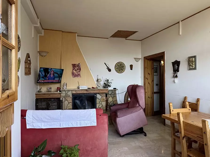 Immagine 7 di Casa trifamiliare in vendita  in Vico II San Venere a Altilia