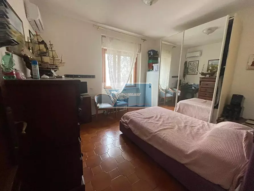 Immagine 21 di Casa trifamiliare in vendita  in Viale Tica, 105 a Siracusa