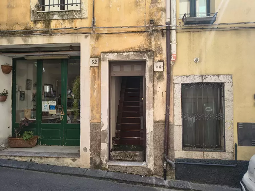 Immagine 2 di Casa trifamiliare in affitto  in Via Giovanni di Giovanni, 54 a Taormina