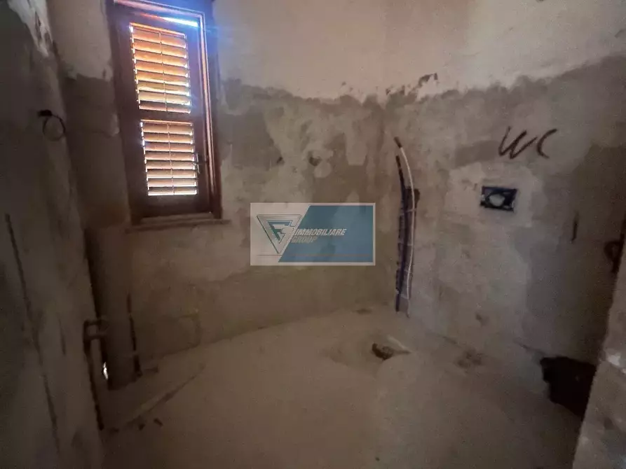 Immagine 19 di Casa trifamiliare in vendita  in Via Roma a Noto