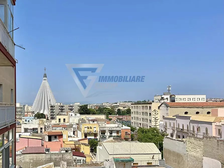 Immagine 3 di Casa trifamiliare in vendita  in VIALE TEOCRITO a Siracusa
