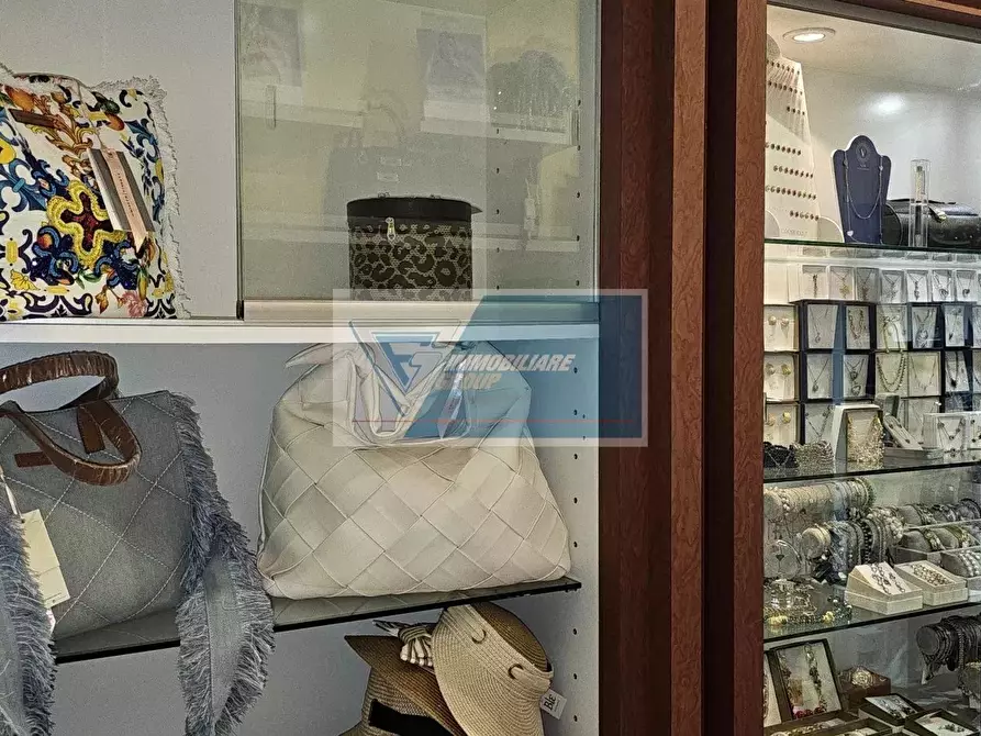 Immagine 8 di Attico in vendita  in via milano 44 avola a Avola