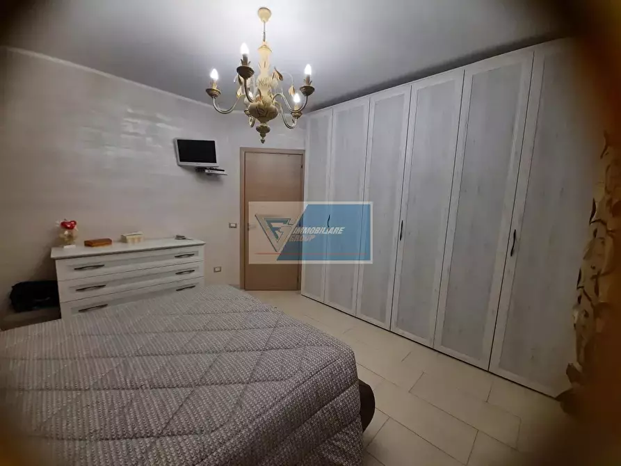 Immagine 15 di Casa trifamiliare in vendita  a Buccheri