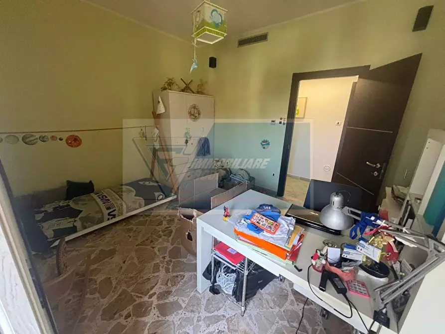 Immagine 25 di Casa trifamiliare in vendita  in Via Necropoli Grotticelle a Siracusa