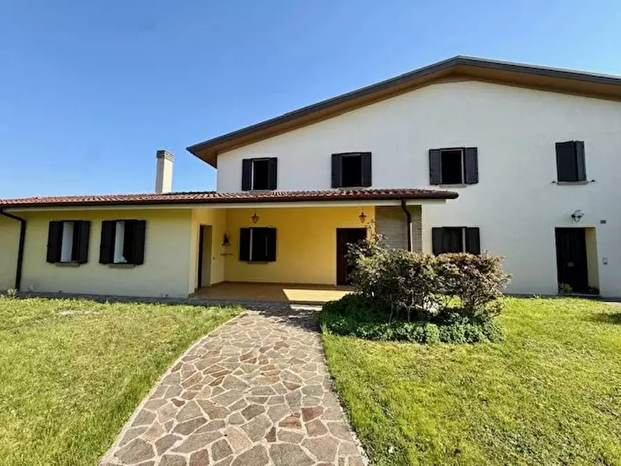 Immagine 1 di Terreno edificabile in vendita  a Refrontolo
