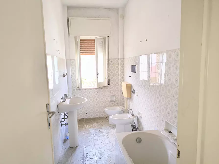 Immagine 10 di Casa trifamiliare in vendita  in Via Nazionale, 33 a Messina