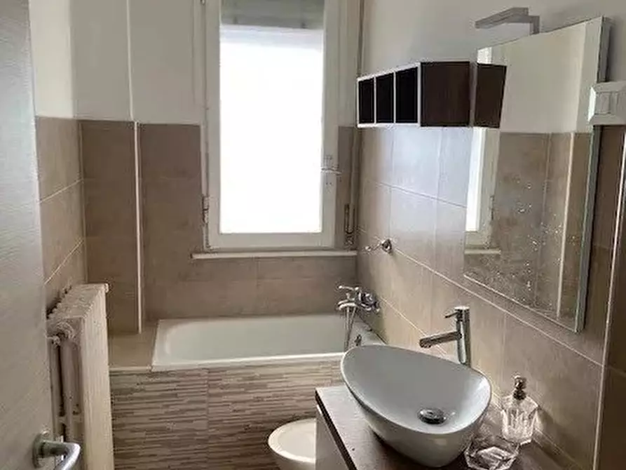 Immagine 9 di Casa trifamiliare in affitto  in Via Feltre, 74 a Milano