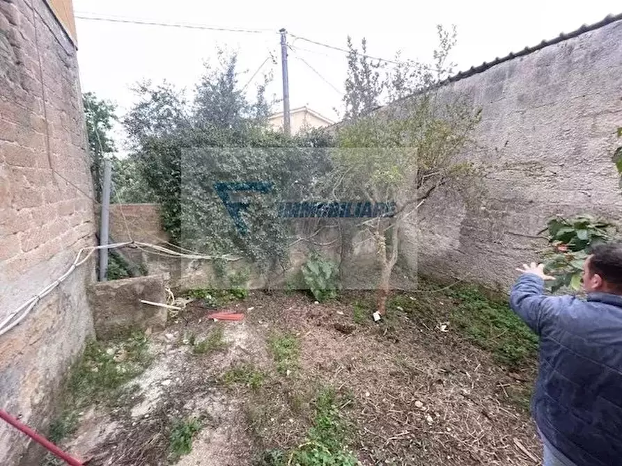 Immagine 11 di Casa trifamiliare in vendita  in Via Aristide Gabelli a Siracusa