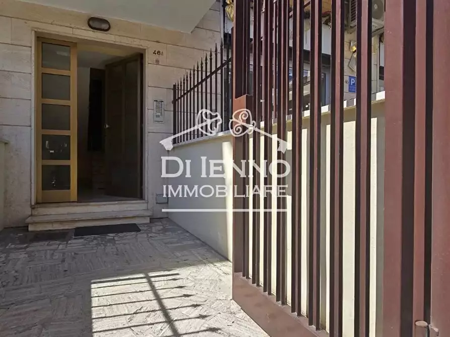 Immagine 1 di Casa trifamiliare in vendita  in Via Bernardo Minozzi a Roma
