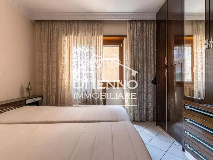 Immagine 4 di Casa trifamiliare in vendita  in Via Cairano a Roma