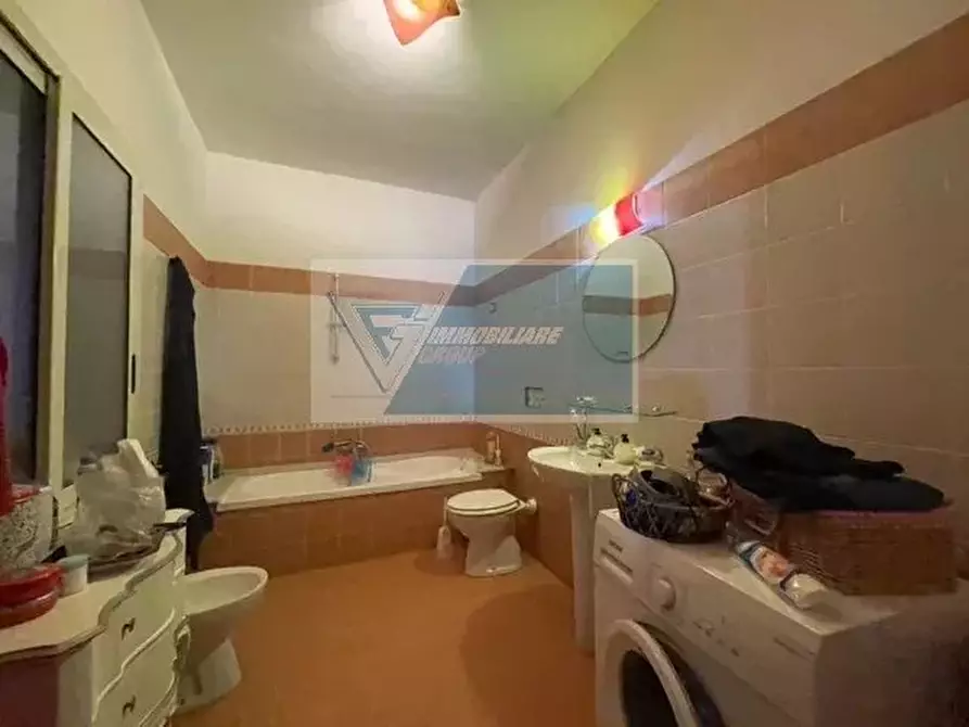 Immagine 21 di Casa trifamiliare in vendita  in Via Benedetto Croce a Siracusa