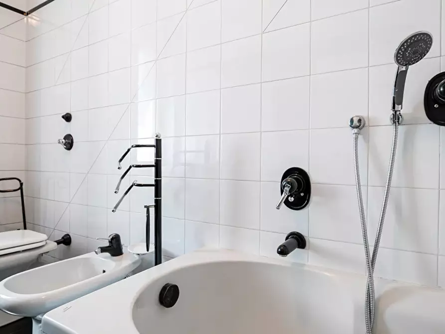 Immagine 35 di Casa trifamiliare in affitto  in via Bartolini, 25. a Milano