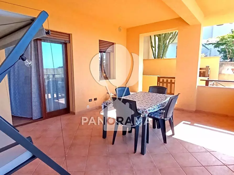 Immagine 8 di Casa trifamiliare in vendita  a Alcamo