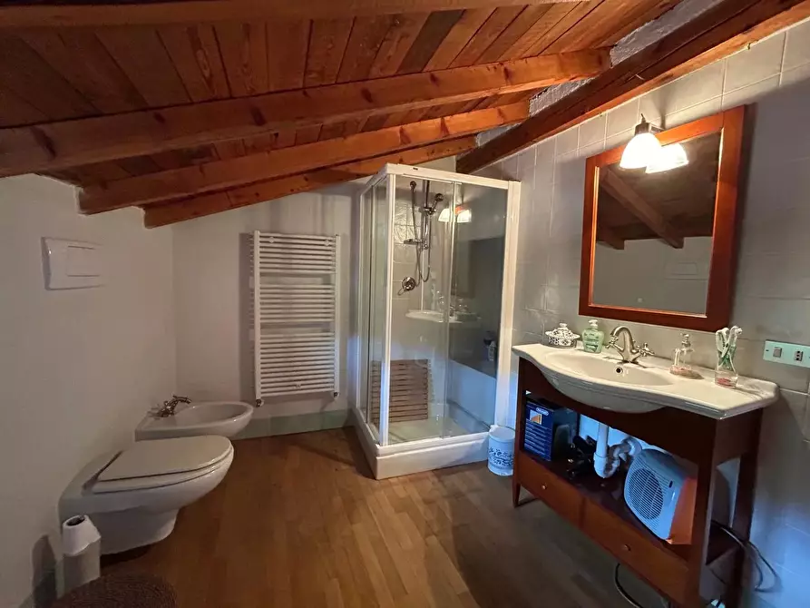 Immagine 10 di Casa trifamiliare in vendita  in Via Martiri della Liberta, 124 a Apricale