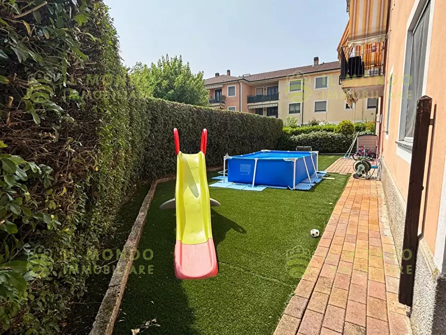 Immagine 10 di Casa trifamiliare in vendita  in Via Fratelli Cervi, 8. a Paullo