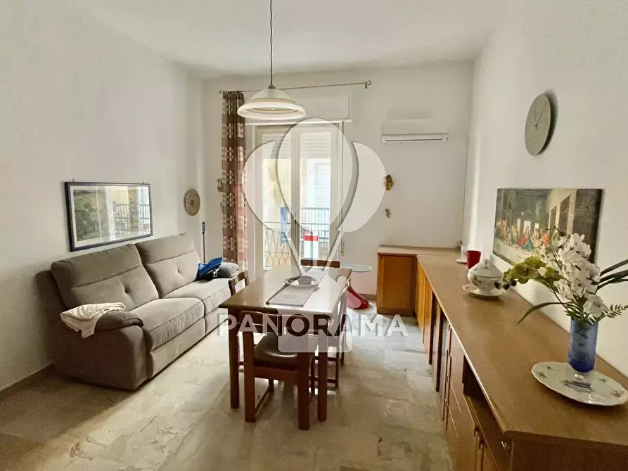 Immagine 23 di Casa trifamiliare in vendita  in Via Torquato Tasso a Alcamo