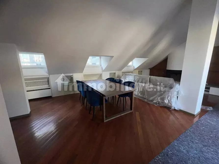 Immagine 11 di Casa trifamiliare in affitto  in Via della Moscova, 10 a Milano