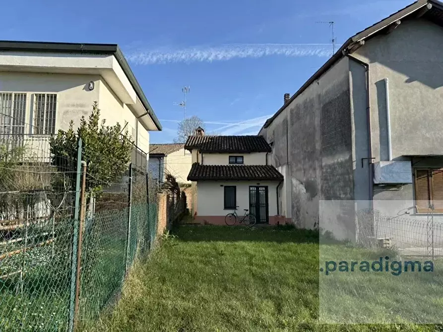 Immagine 2 di Casa trifamiliare in vendita  a Guazzora