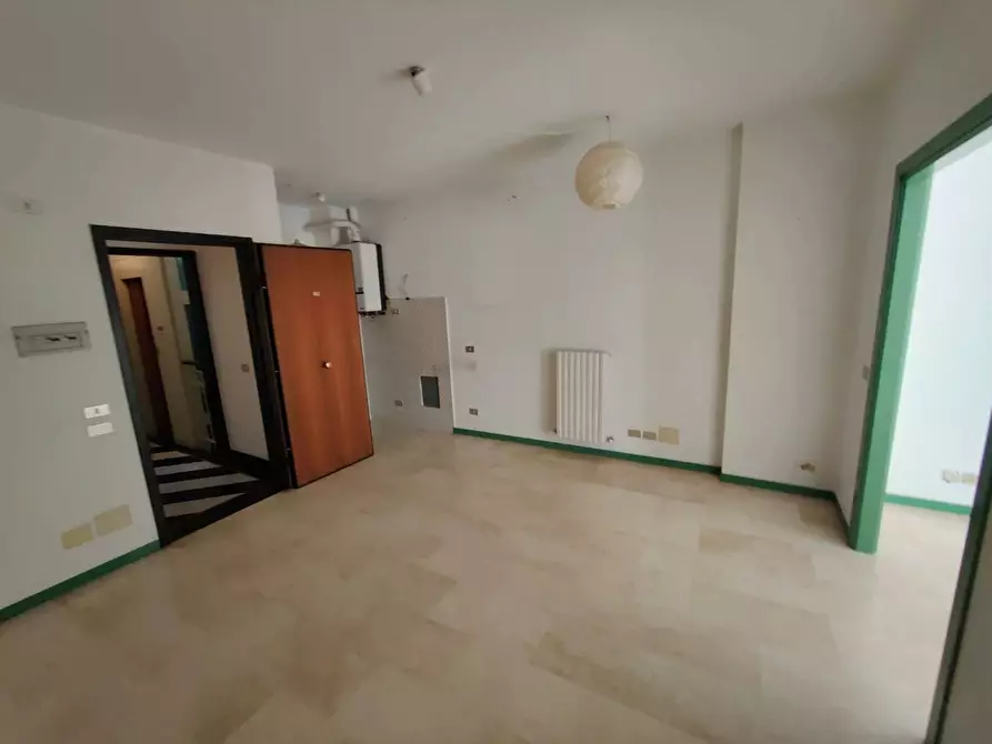 Immagine 1 di Casa trifamiliare in vendita  in Via Vittorio Veneto a Chiavari