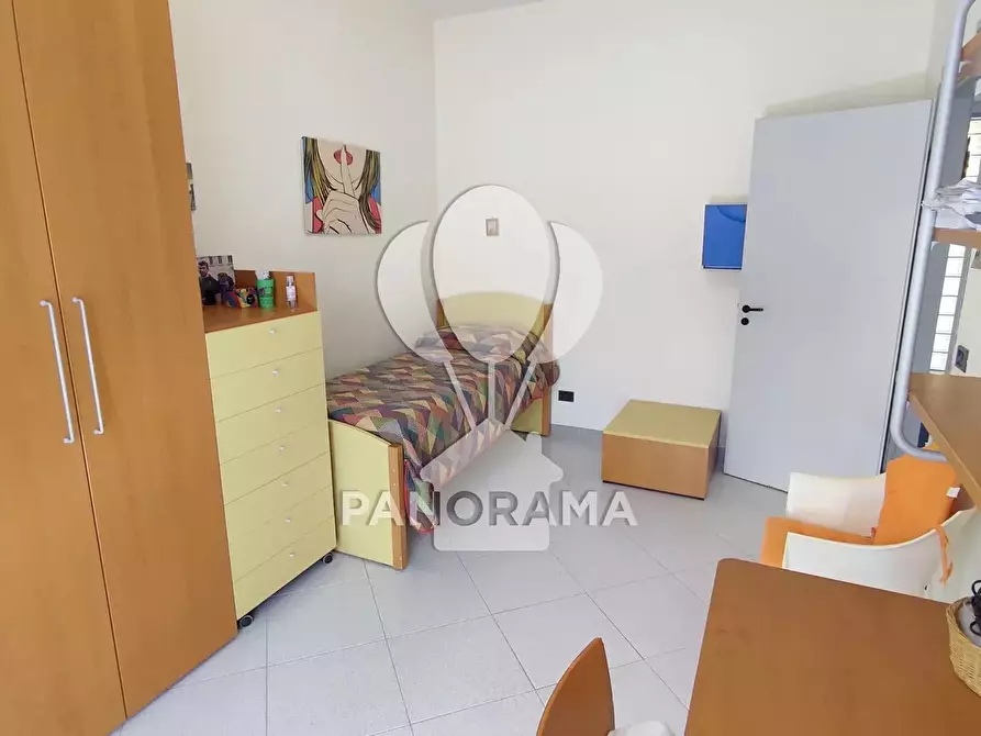 Immagine 61 di Casa trifamiliare in vendita  in Via Florio a Alcamo