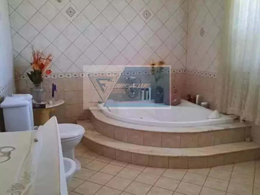 Immagine 24 di Casa trifamiliare in vendita  in Via Assoro a Buccheri