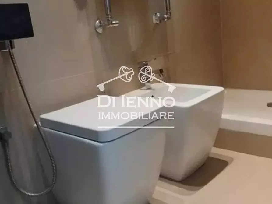 Immagine 13 di Casa trifamiliare in vendita  in Via Achille Loria a Roma