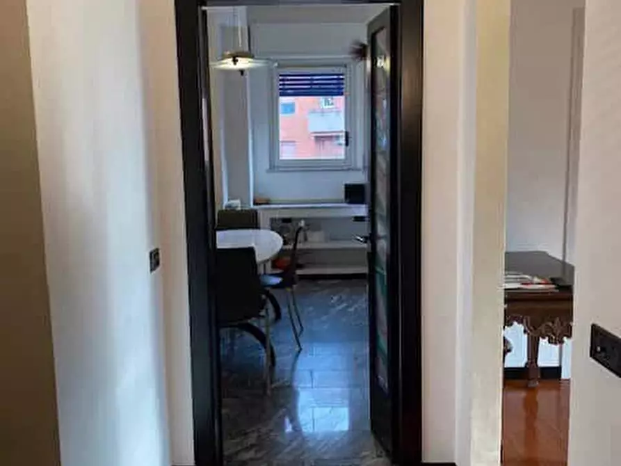 Immagine 8 di Casa trifamiliare in affitto  a Milano