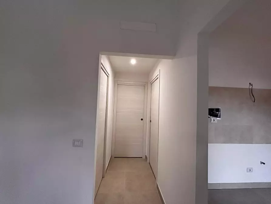 Immagine 8 di Casa trifamiliare in vendita  in Via delle Cinque Miglia a Anzio