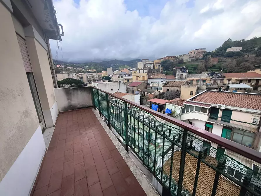 Immagine 4 di Casa trifamiliare in vendita  in Via Comunale Santo, 169 a Messina