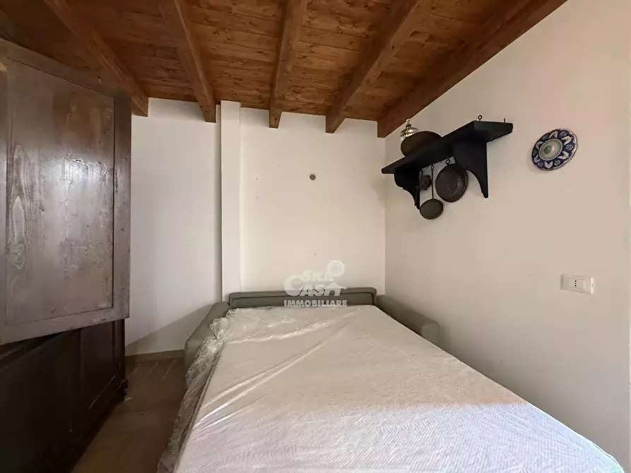 Immagine 12 di Casa trifamiliare in affitto  a Marsala
