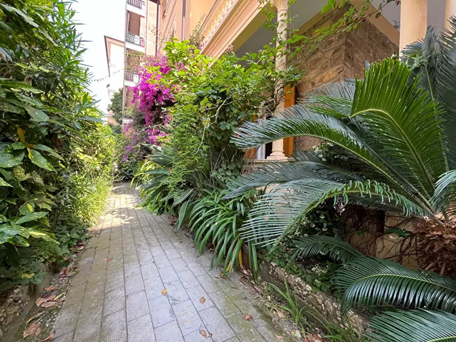 Immagine 5 di Casa trifamiliare in vendita  a Chiavari