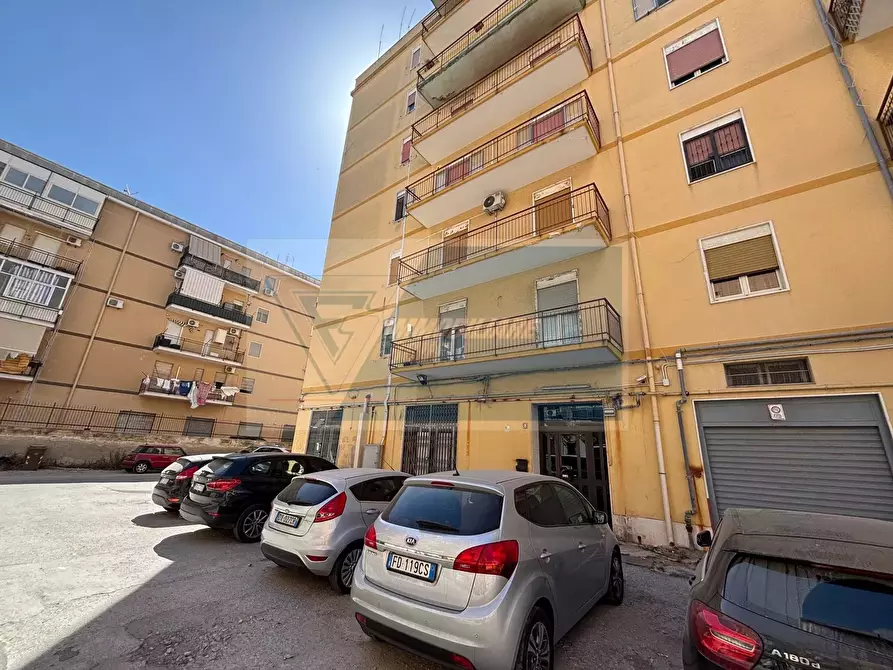 Immagine 1 di Casa trifamiliare in vendita  in Via Tisia a Siracusa