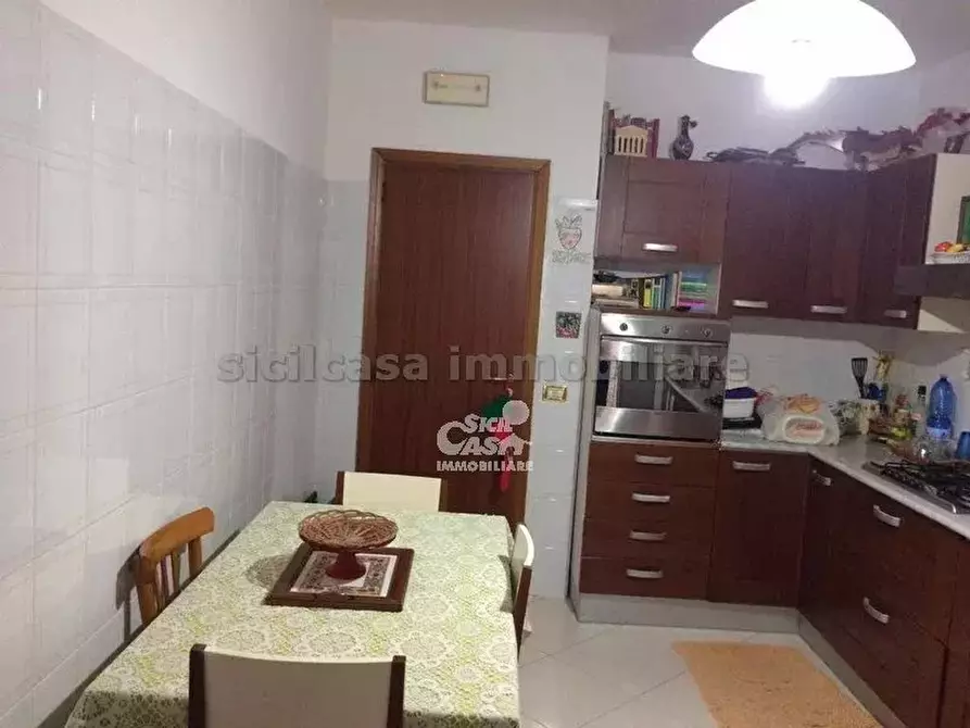 Immagine 5 di Casa trifamiliare in vendita  a Marsala