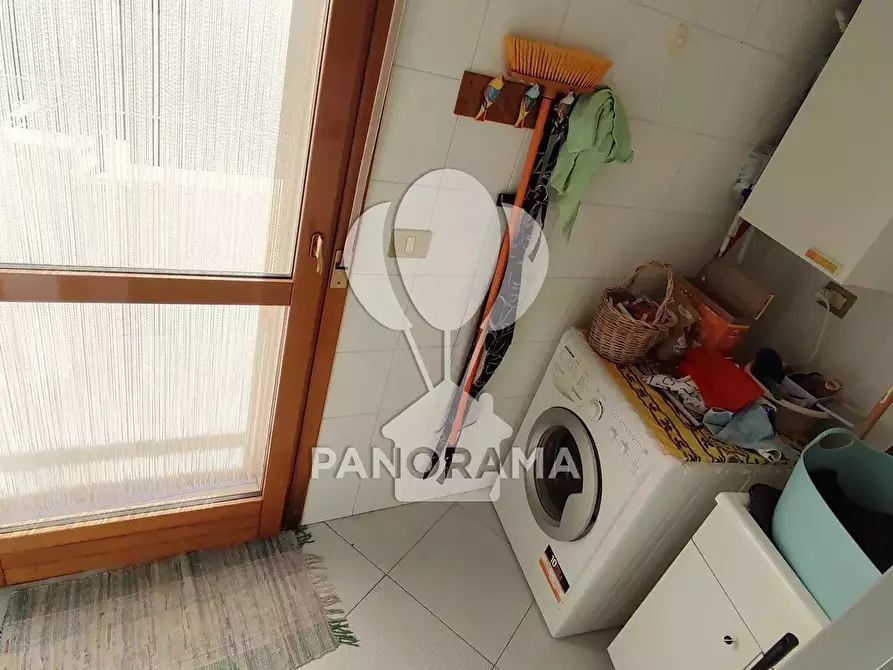 Immagine 10 di Casa trifamiliare in vendita  in Via Florio a Alcamo