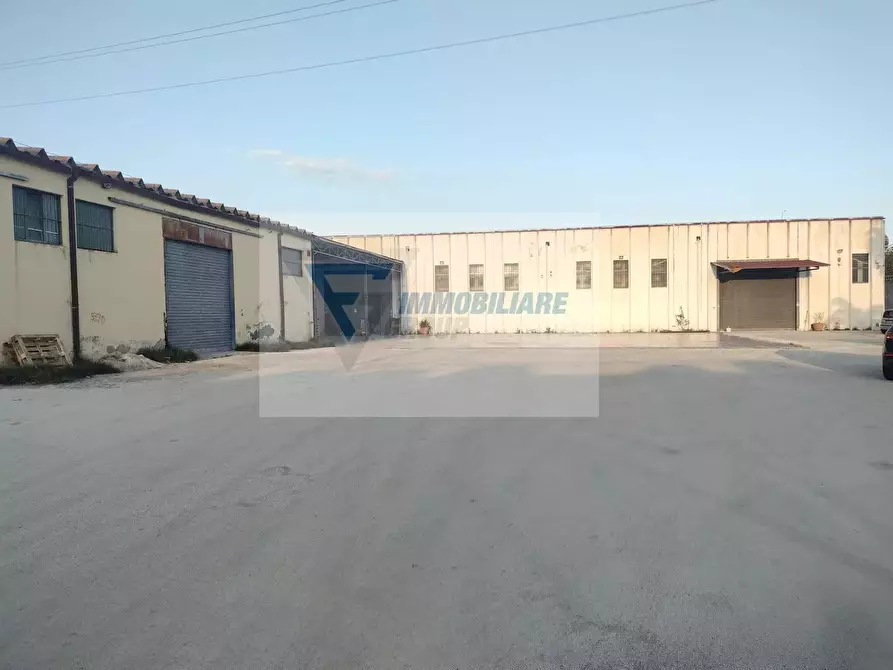 Immagine 2 di Casa bifamiliare in vendita  in Via Giuseppe Farina a Siracusa