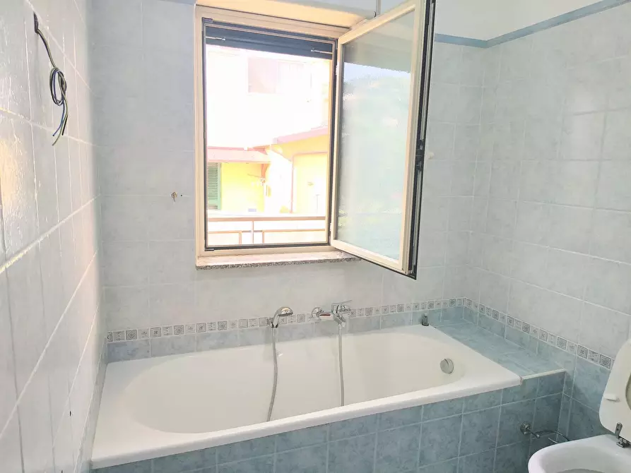 Immagine 25 di Casa trifamiliare in vendita  a Messina