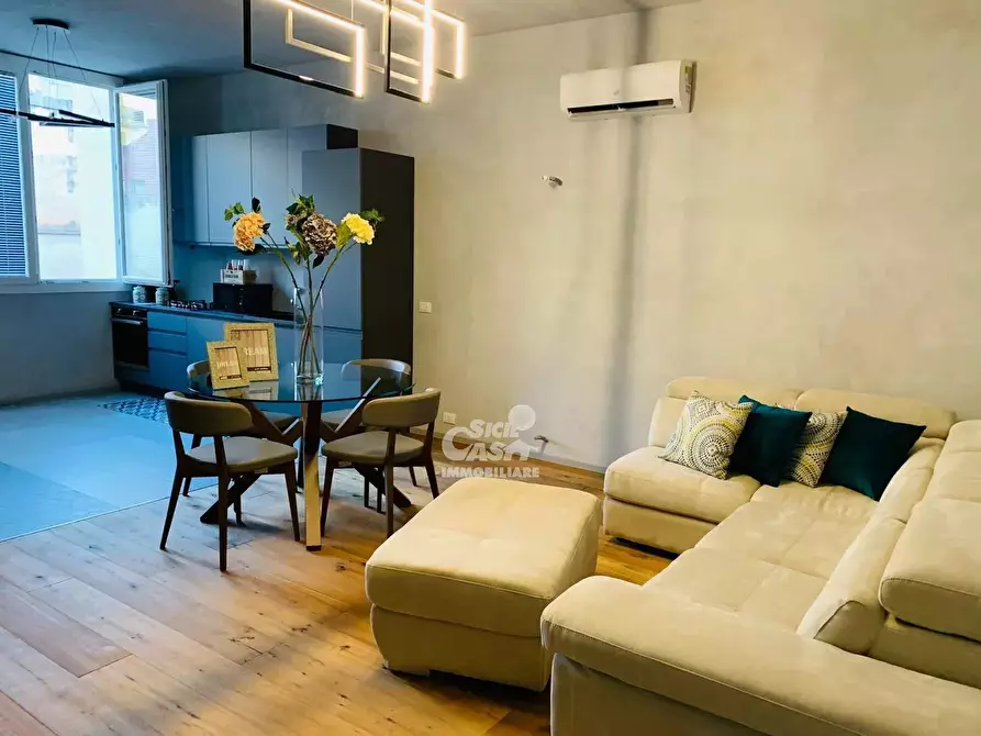 Immagine 6 di Casa trifamiliare in affitto  a Marsala