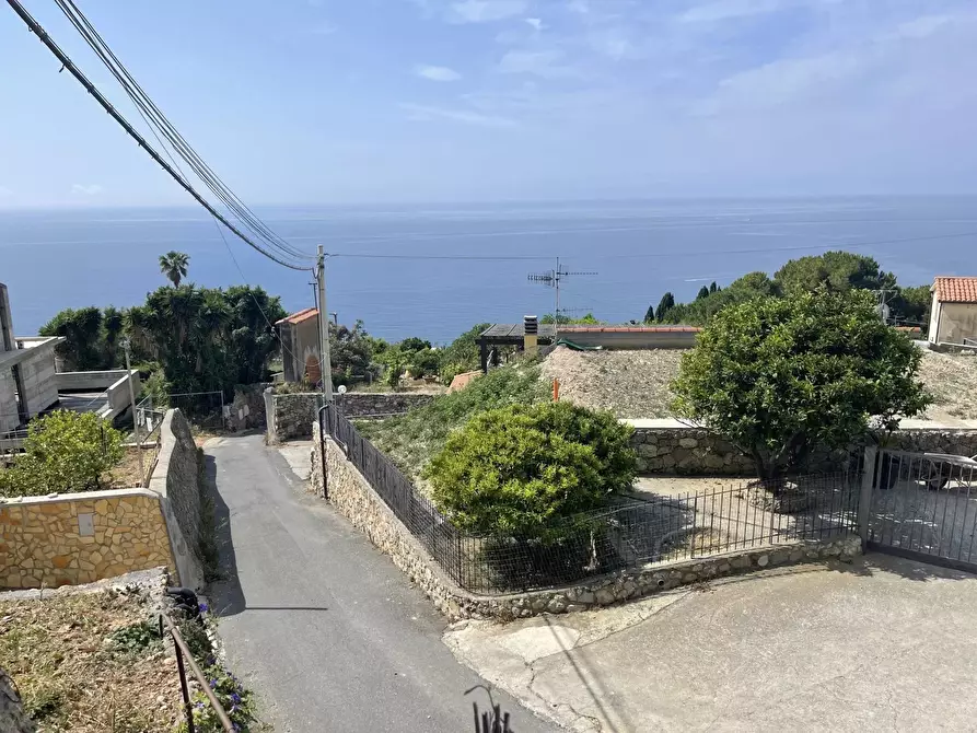 Immagine 18 di Casa trifamiliare in vendita  a Ventimiglia