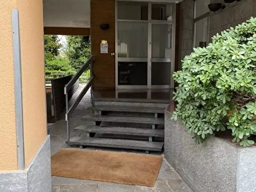 Immagine 42 di Casa trifamiliare in affitto  in VIA RONCHI a Milano