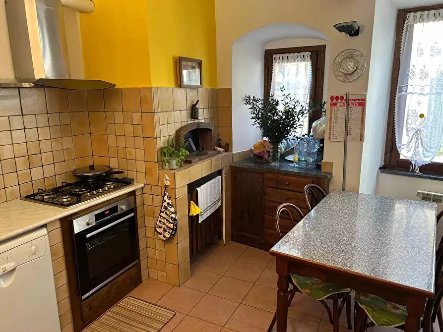 Immagine 4 di Casa trifamiliare in vendita  in Via Carrierapiana SNC a Pigna