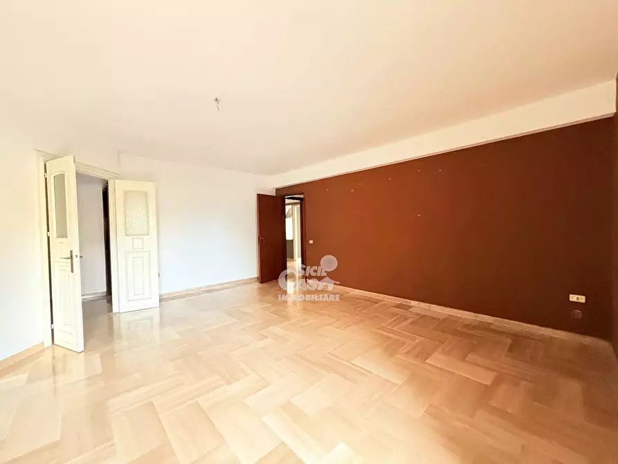 Immagine 2 di Casa trifamiliare in vendita  a Marsala